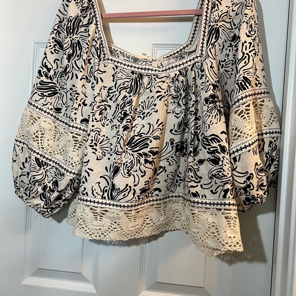 👗Christian Siriano Elegant Black and Cream Lace Blouse size xlarge - Picture 2 of 7